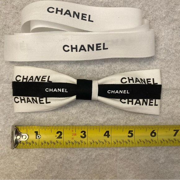 Chanel Gift Wrapping 2 Ribbons - Picture 9 of 9